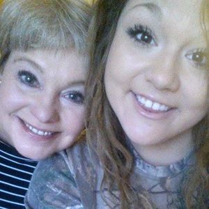 Meet your Posher, Debbie